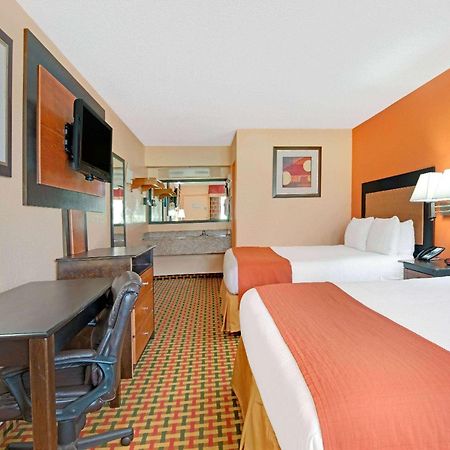 Days Inn By Wyndham Independence Exteriér fotografie